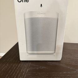 Sonos One Gen 2 Smart Speaker (with voice assistant) LIKE NEW Condition