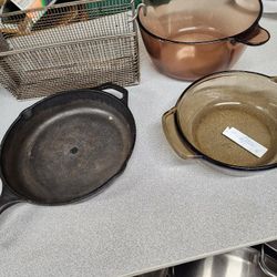 Black Skillet, 2glass bowls,1 deep Fryer. 