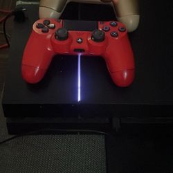 PS4 With 3 Controllers 