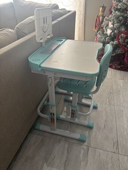 Children’s Desk