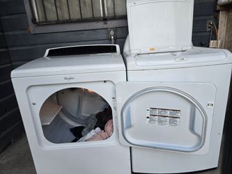 Excellent Working Washer Dryer Set For Sale