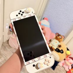 NINTENDO SWITCH OLED V2 + FREE ACCESSORIES