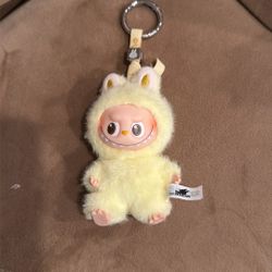 Labubu Pin For Love Letter F Yellow