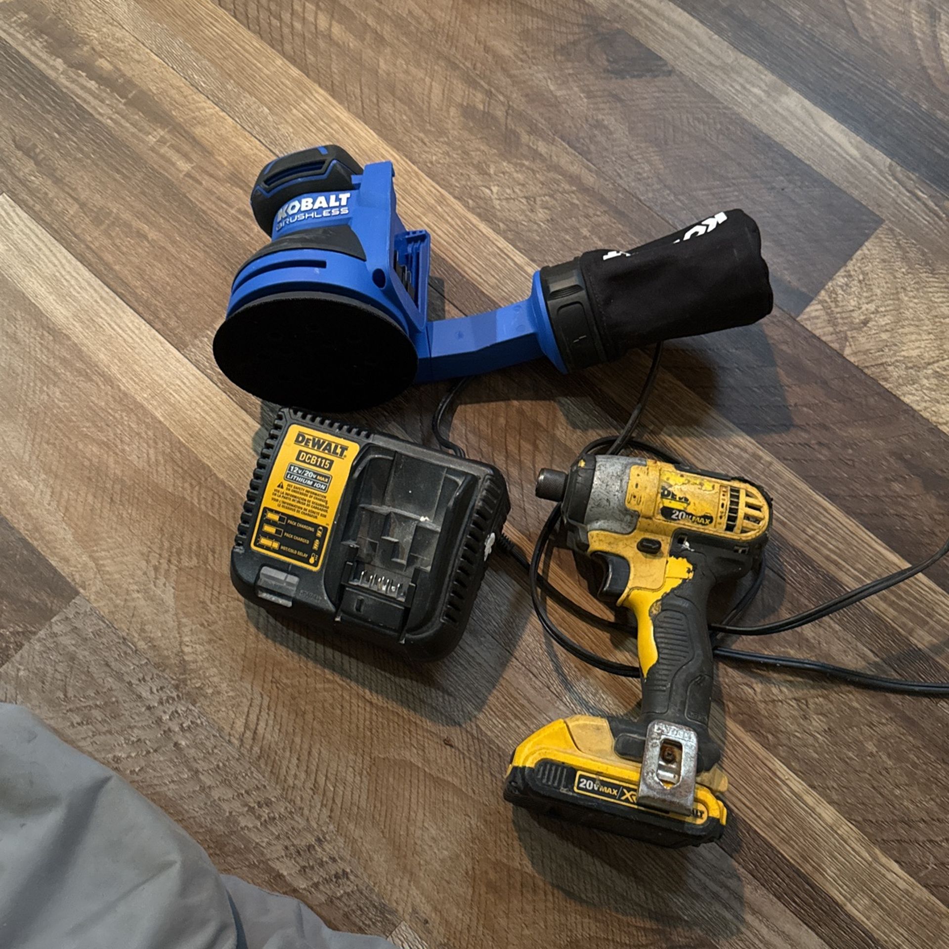 Dewalt En Kobalt Tool