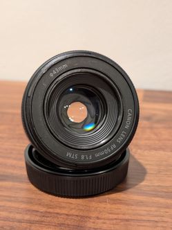 Canon RF 50mm f/1.8 STM