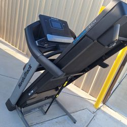 NordicTrack Elite 900 Folding Treadmill
