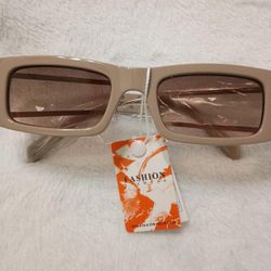Fashion Eyewear Rectangle Sunglasses Beige