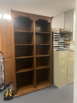 Nice Oak Bookshelf! Last One!