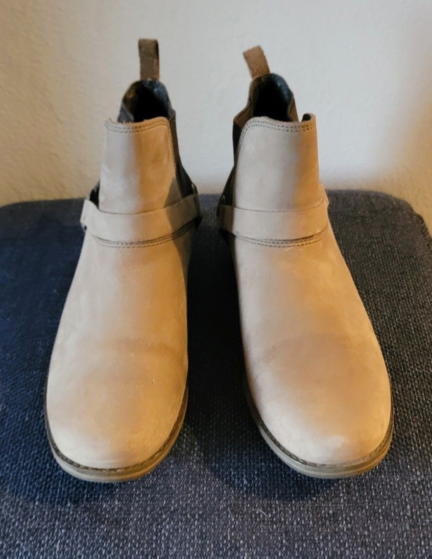 Women's Boots