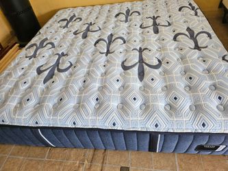 Stearns And Foster Estate Collection King Mattress Only 🌙