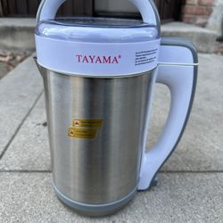 Multifunctional soymilk and nut machine$30