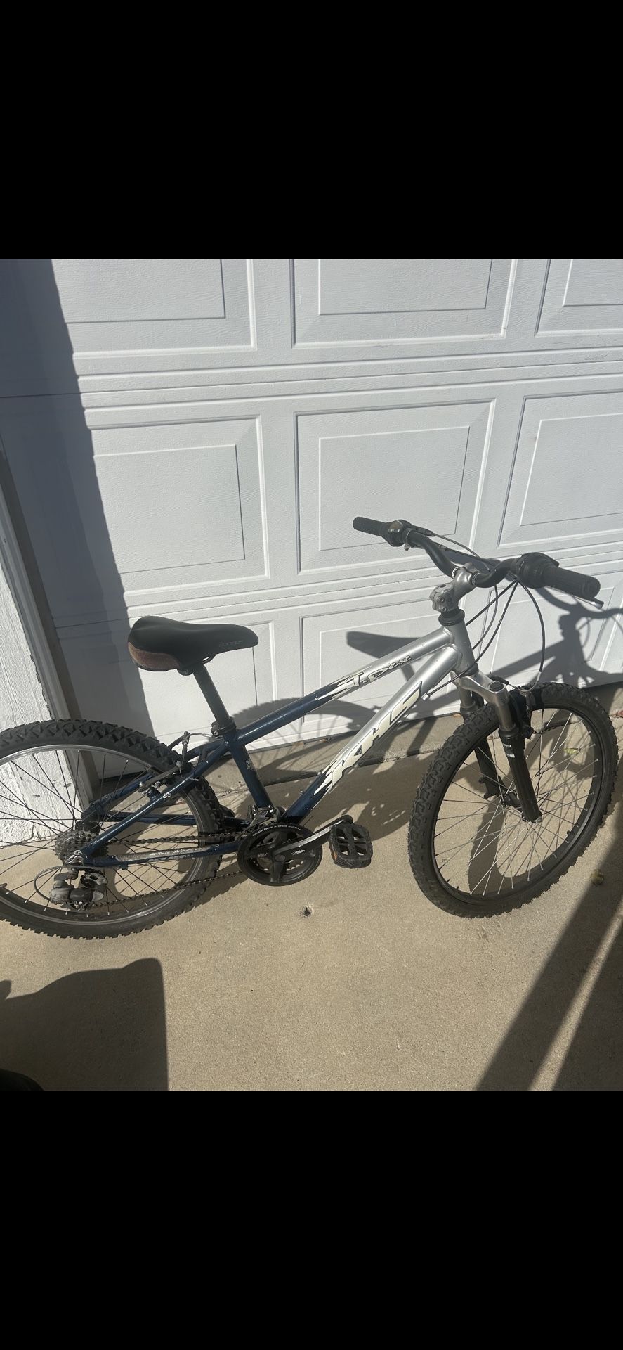 KHS 24 Inch Wheel Mountain
