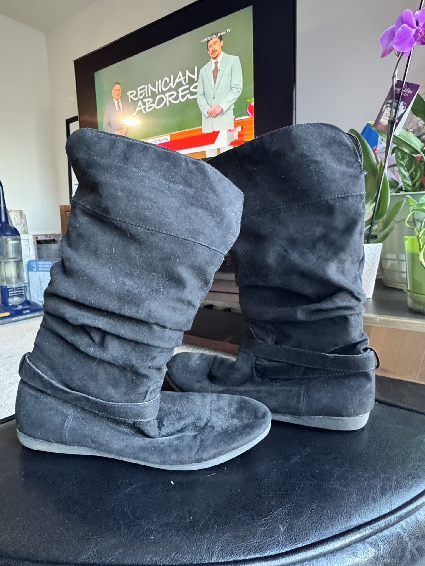 Ladies Black Suede Leather Boots Size.11M