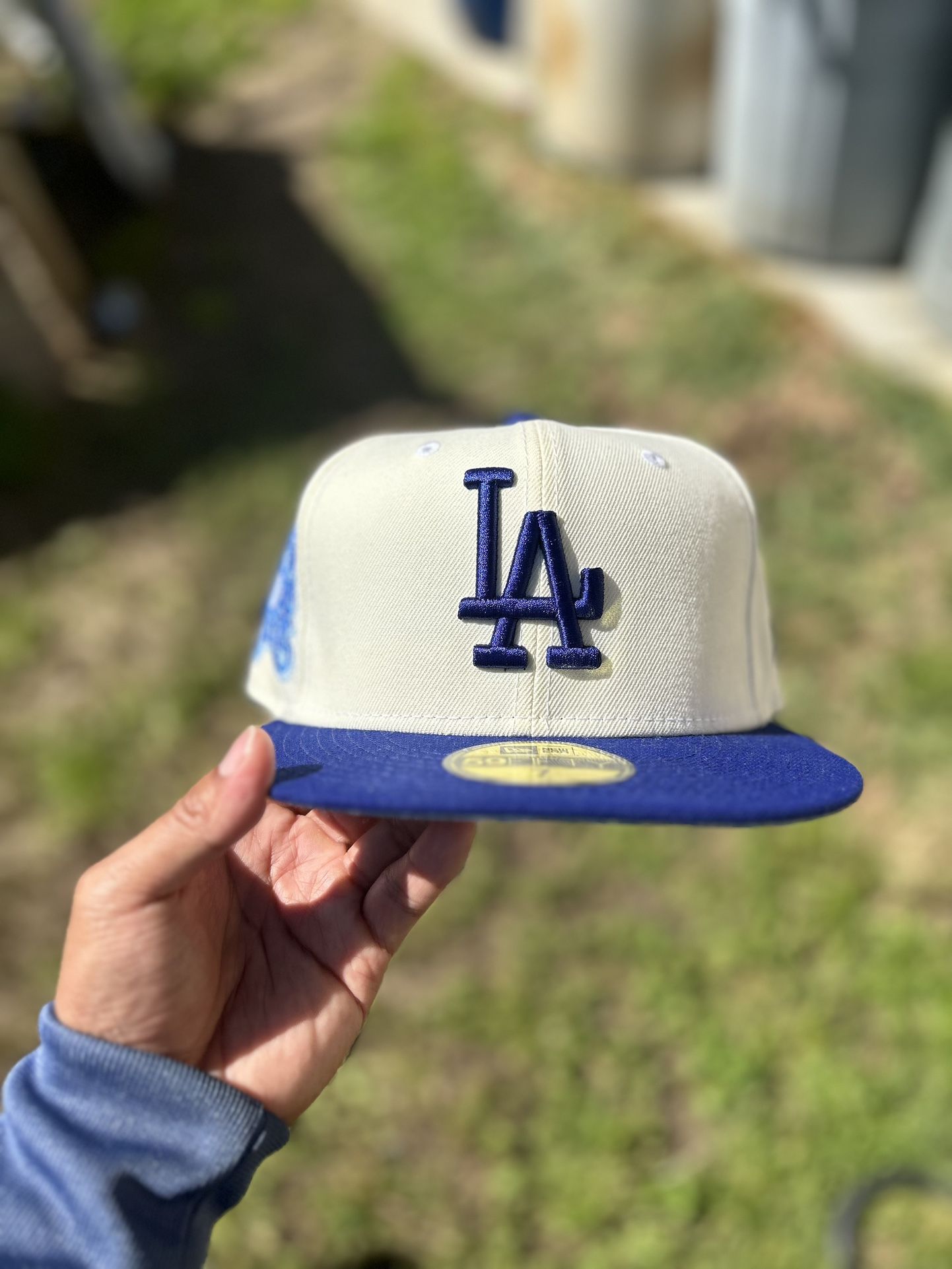 LA Dodgers size 7 fitted hat for Sale in Rosemead, CA - OfferUp