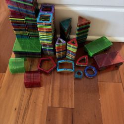 Magna Tiles Lot 256 Pieces Magnetic Stem Building Toys GENUINE MagFormers!!!