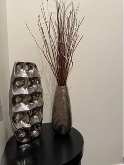 Vases and sculpture