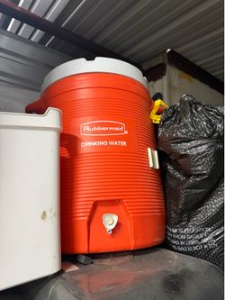 large drink dispenser