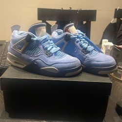 Air Jordan 4 Retro GS 'University Blue'