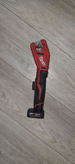 Milwaukee Copper Cutter