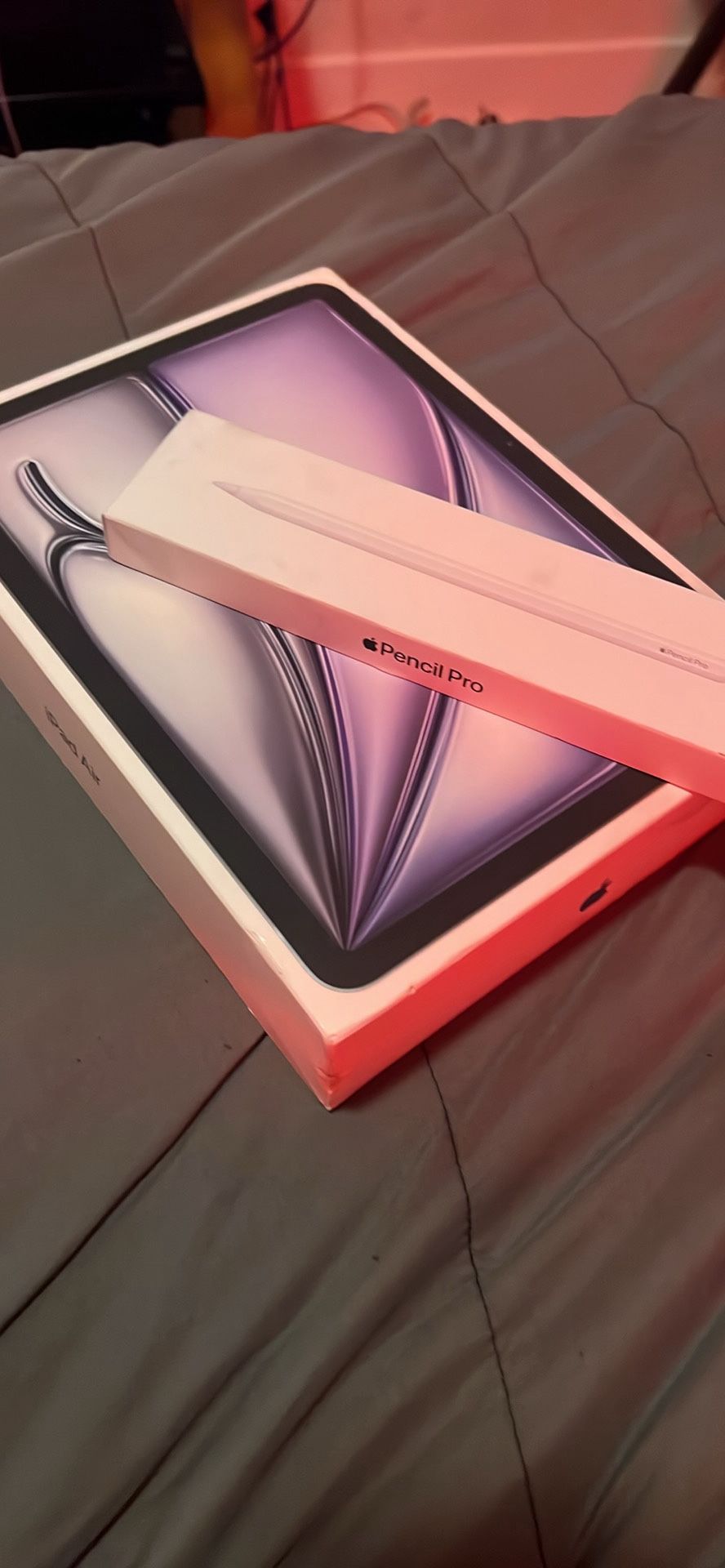 iPad Air 11 inch (M3) 256 GB Sealed with Pencil Pro