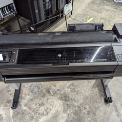 HP DesignJet T730 36-in Plotter

$900

Used