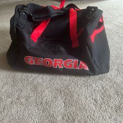 georgia bulldogs duffel bag.  