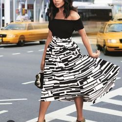 New York & Company black and white midi skirt