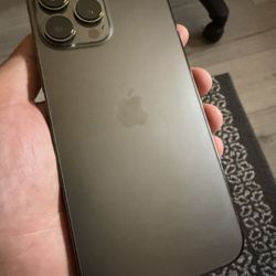 Apple iPhone 13 Pro Max Unlocked 128GB Graphite