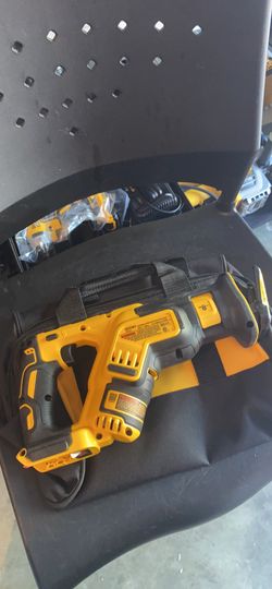 Dewalt DCS 367/Reciprocating Saw variable speed XR20V Tool Only Solo Herramienta.