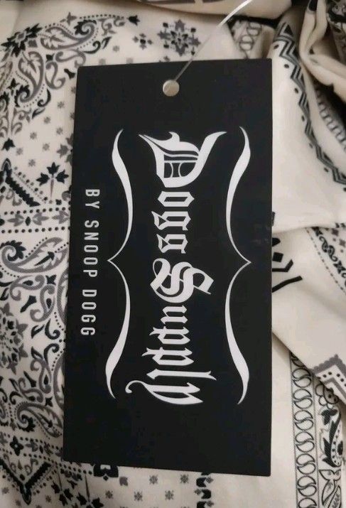 Dogg Supply by Snoop Dogg Mens Poly Satin Robe.... CHECK OUT MY PAGE FOR MORE ITEMS