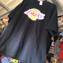 Lakers Tee Shirt Size 2XL