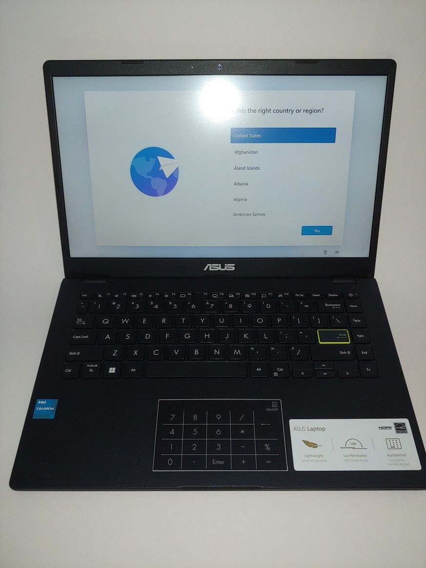 Windows 11 Asus 14" laptop, new open box