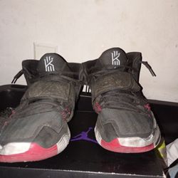 Basket Ball Shoes 