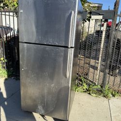 Free Fridge 