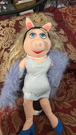 Jim Henson Muffet Piggy Plush