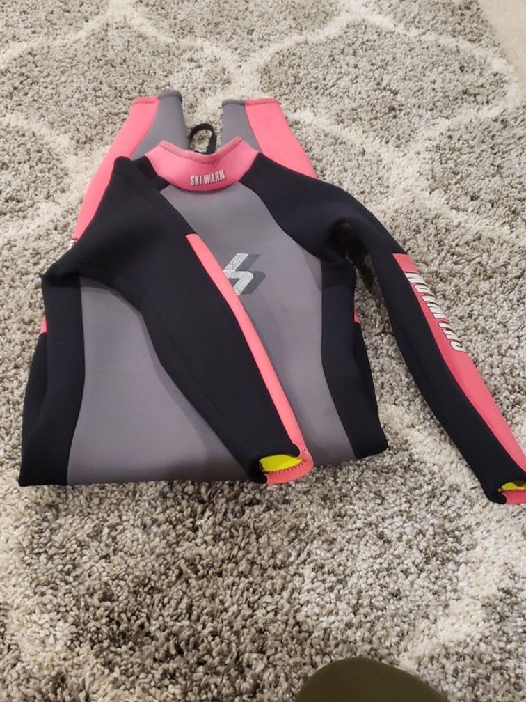 small womens wetsuit
