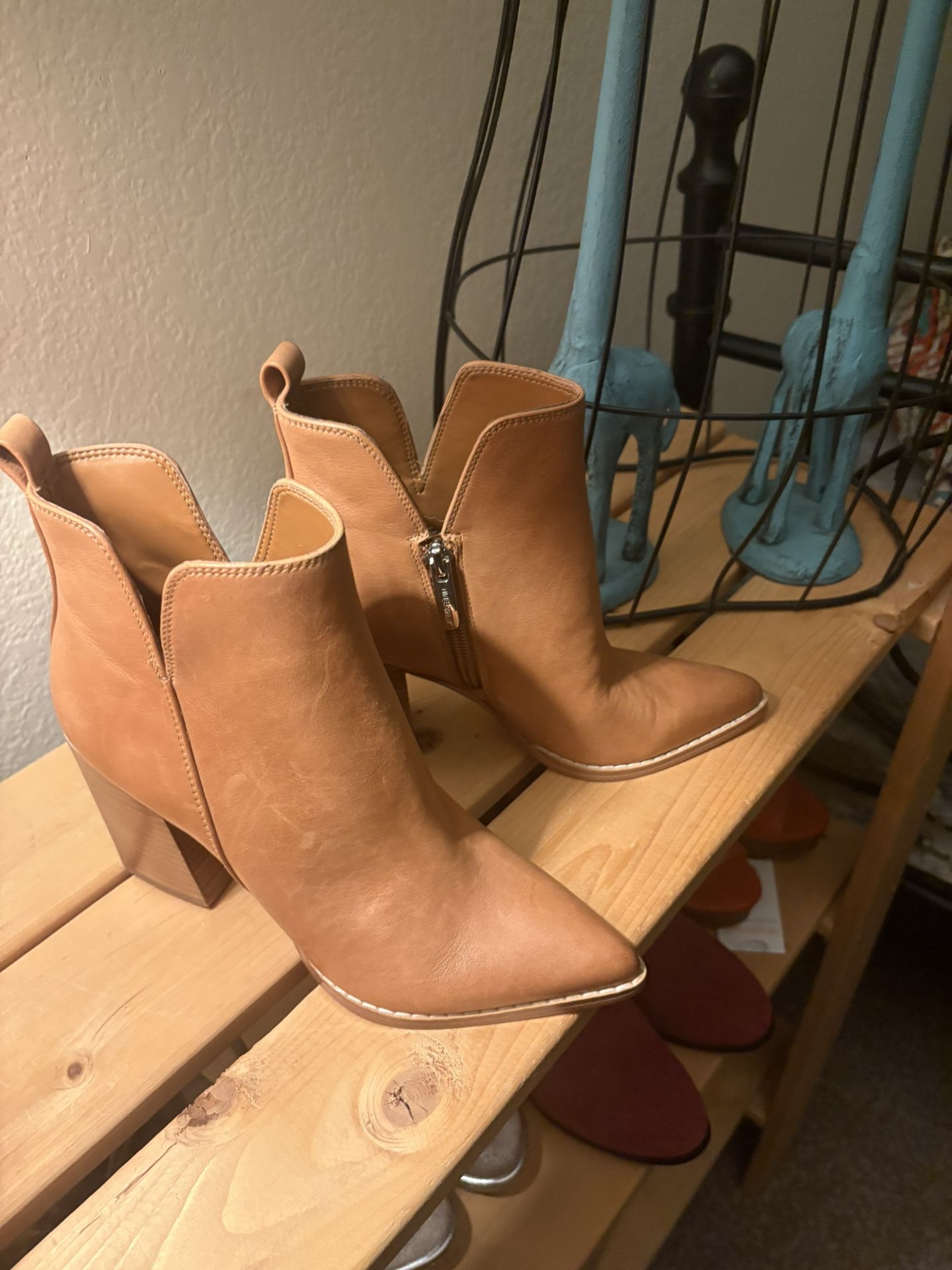 Nine west Sz 5 Booties
