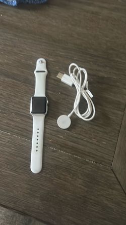 Apple Watch Series 3 [GPS 38mm] Smart Watch w/Space Gray Aluminum Case