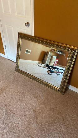 Wall Decoration Mirror 30”x42”.