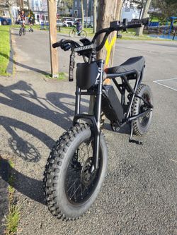 All balck ridstar q20