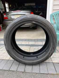 Pirelli scorpion all season 285/40/22 3 month old put about 1000 miles on them it has the padding inside the tire for noise cancelation
