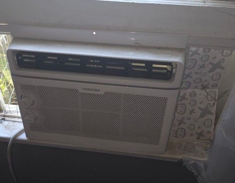 Toshiba AC UNIT