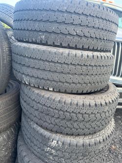 285/70/17 Used tires set of “4” Firstone  400$ Adam 954/534/6165