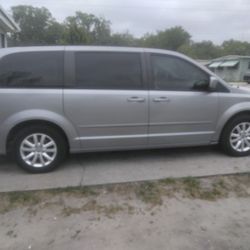 2014 Dodge Grand Caravan 