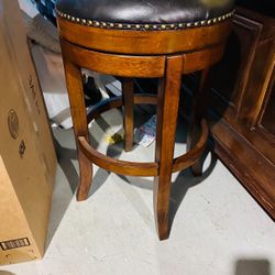 2 Swivel Bar Stool 