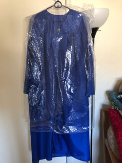 Official Jostens Graduation Cap and Gown