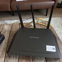 Netgear Nighthawk Smart WiFi Router (R7000) -AC1900