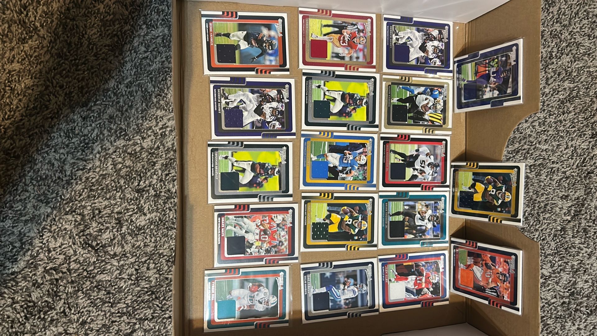 2025 Donruss Threads 18 Card Lot 