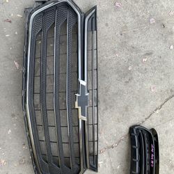 2016-2021 Chevy Traverse Grille