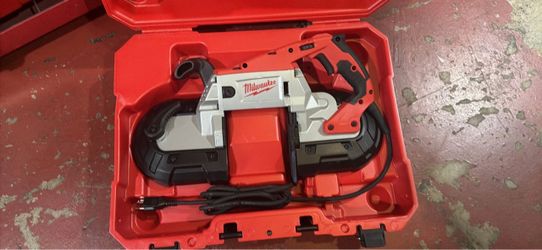 Milwaukee Deep Cut BandSaw